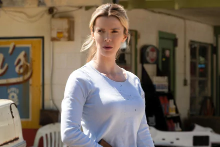Betty Gilpin movie The Hunt (2020) HD Desktop Wallpaper | Background Image