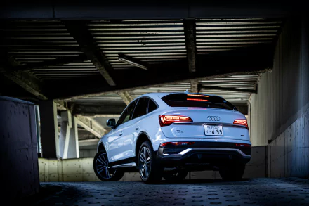  White Audi Q5 Sportback 40 TDI quattro S line