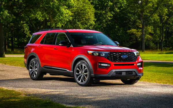  2022 Red Ford Explorer ST-Line