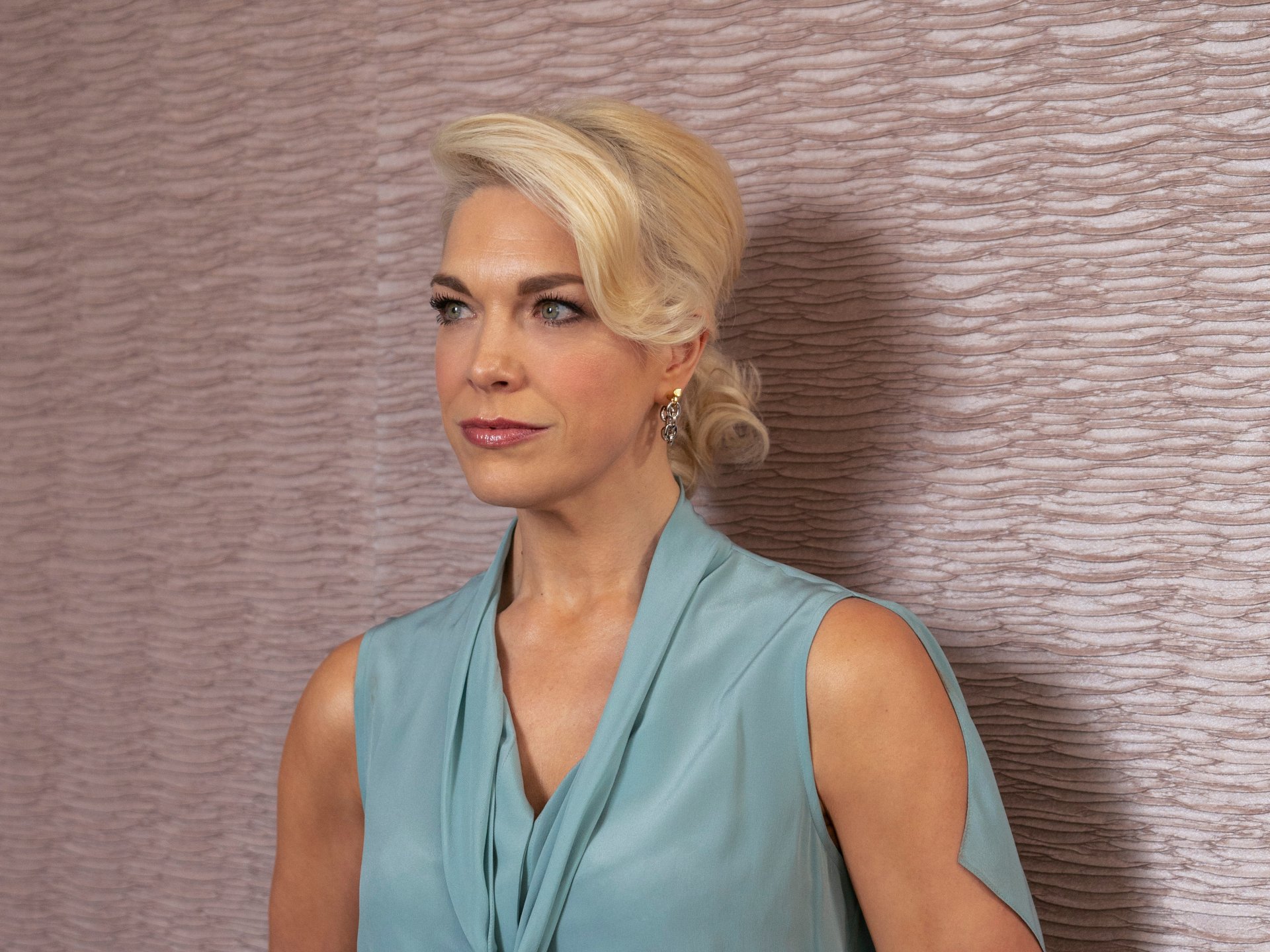 Download Hannah Waddingham TV Show Ted Lasso 4k Ultra HD Wallpaper