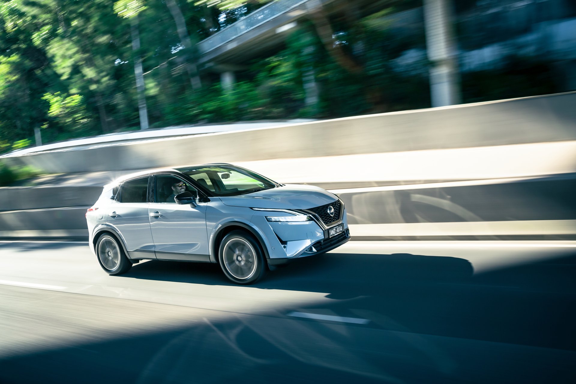 Download SUV Vehicle Nissan Qashqai 4k Ultra HD Wallpaper