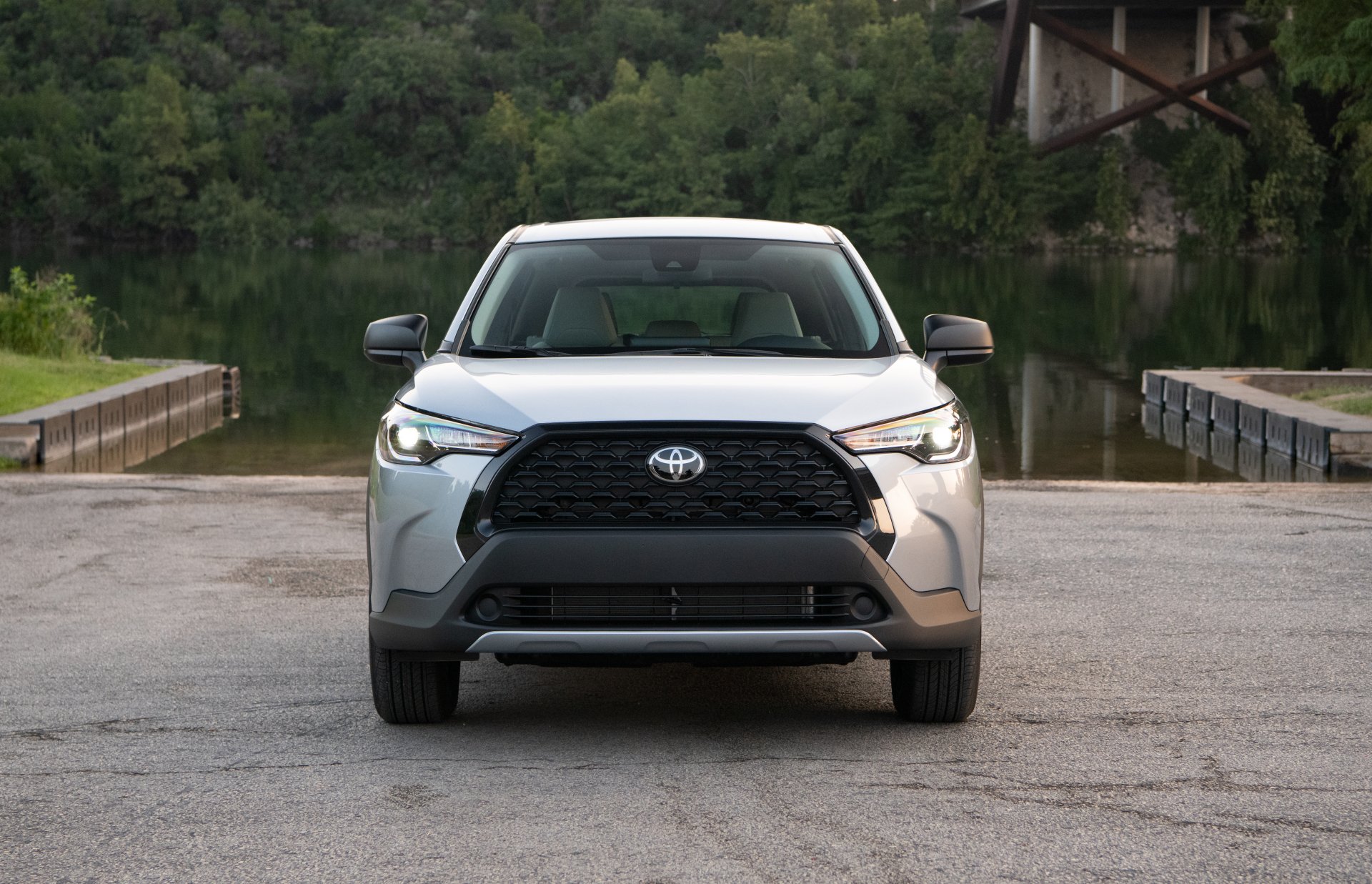 Download SUV Toyota Corolla Cross L Vehicle Toyota Corolla Cross 4k Ultra HD Wallpaper