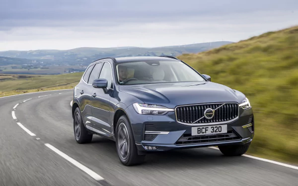  Volvo XC60 B4 AWD Momentum