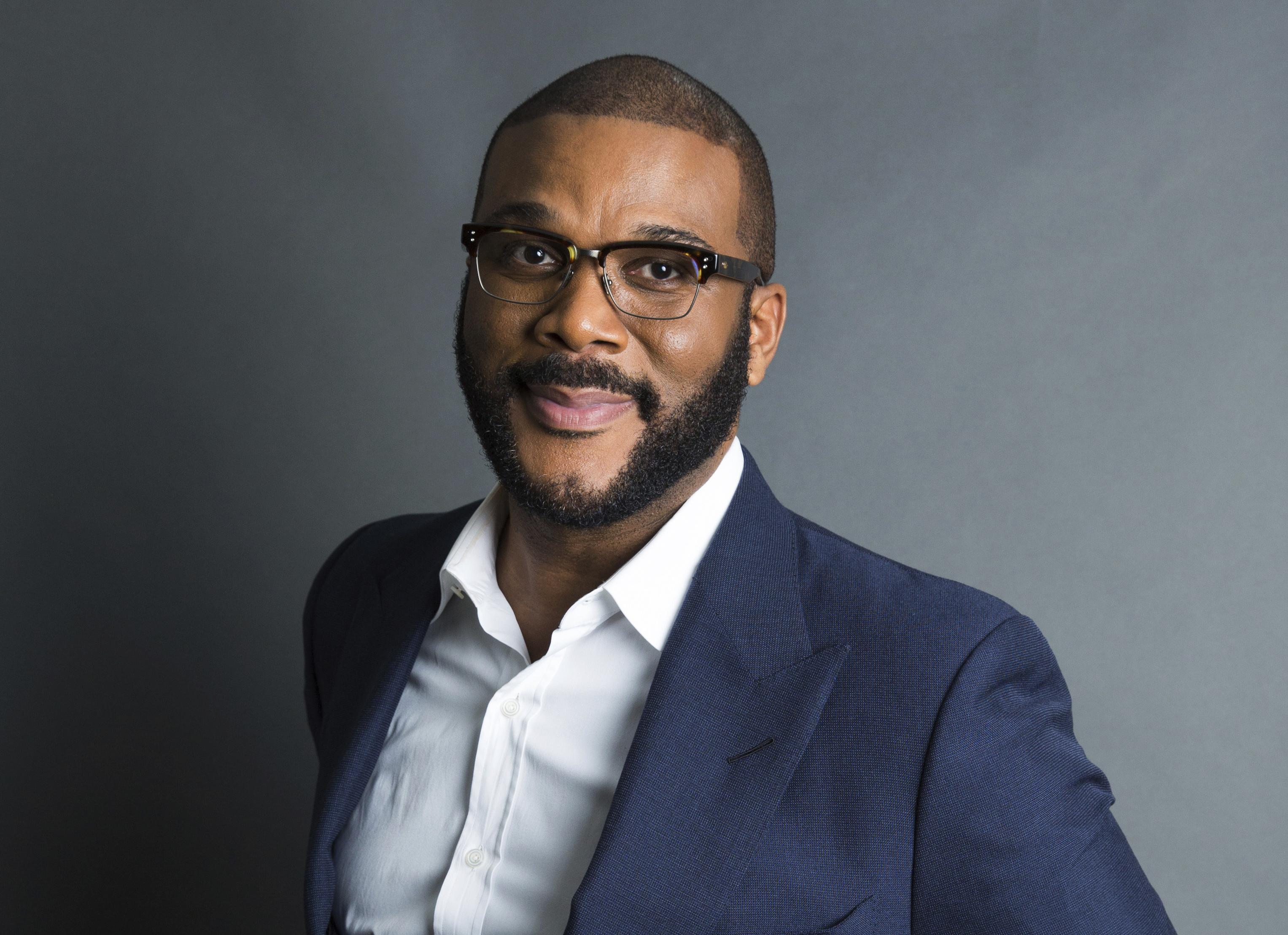 Celebrity Tyler Perry HD Wallpaper | Background Image