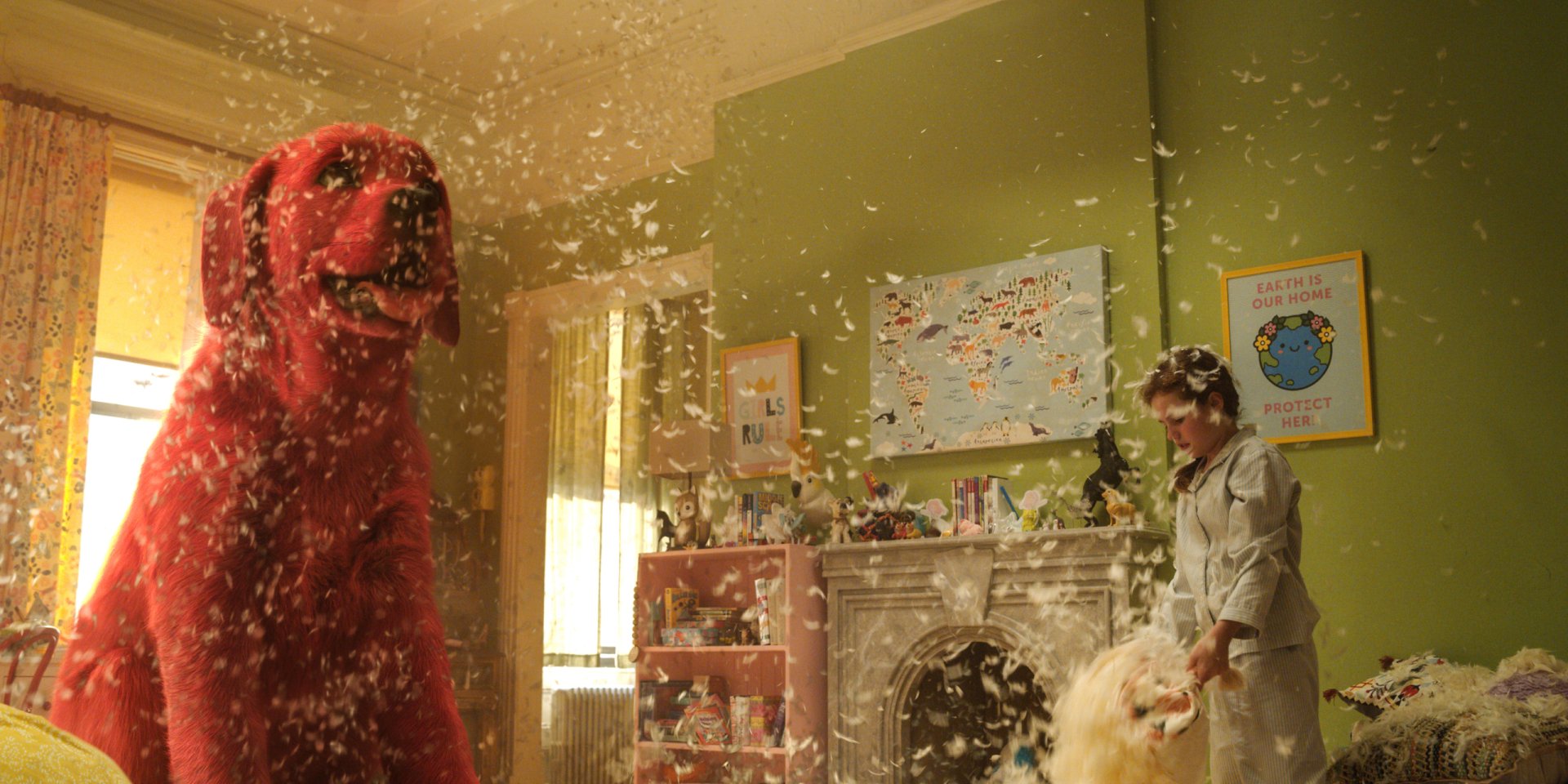 Download Darby Camp Movie Clifford The Big Red Dog HD Wallpaper