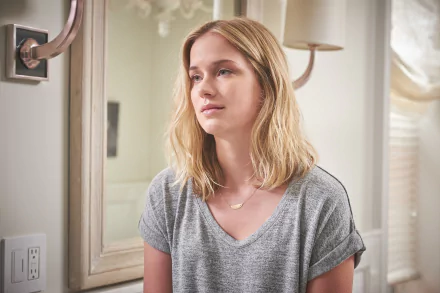 Elizabeth Lail TV Show YOU HD Desktop Wallpaper | Background Image