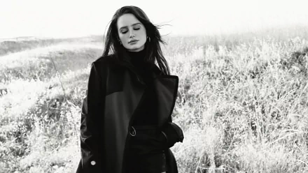 Black & White Celebrity Madelaine Petsch HD Desktop Wallpaper | Background Image