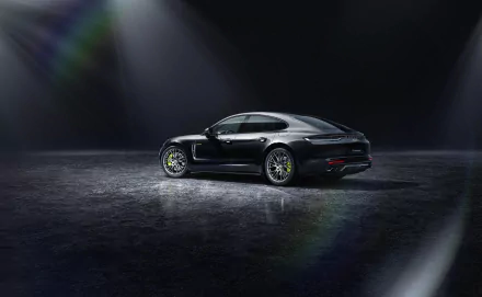  Porsche Panamera 4 E-Hybrid &quot;Platinum Edition&quot;