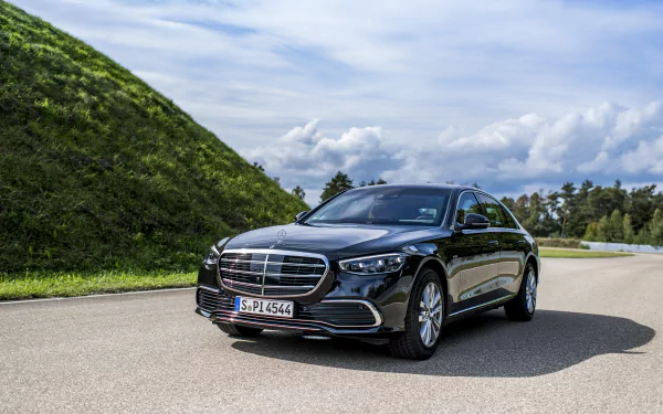 Mercedes-Benz S 680 Guard vehicle Mercedes-Benz S-Class HD Desktop Wallpaper | Background Image