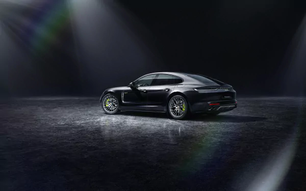  Porsche Panamera 4 E-Hybrid &quot;Platinum Edition&quot;