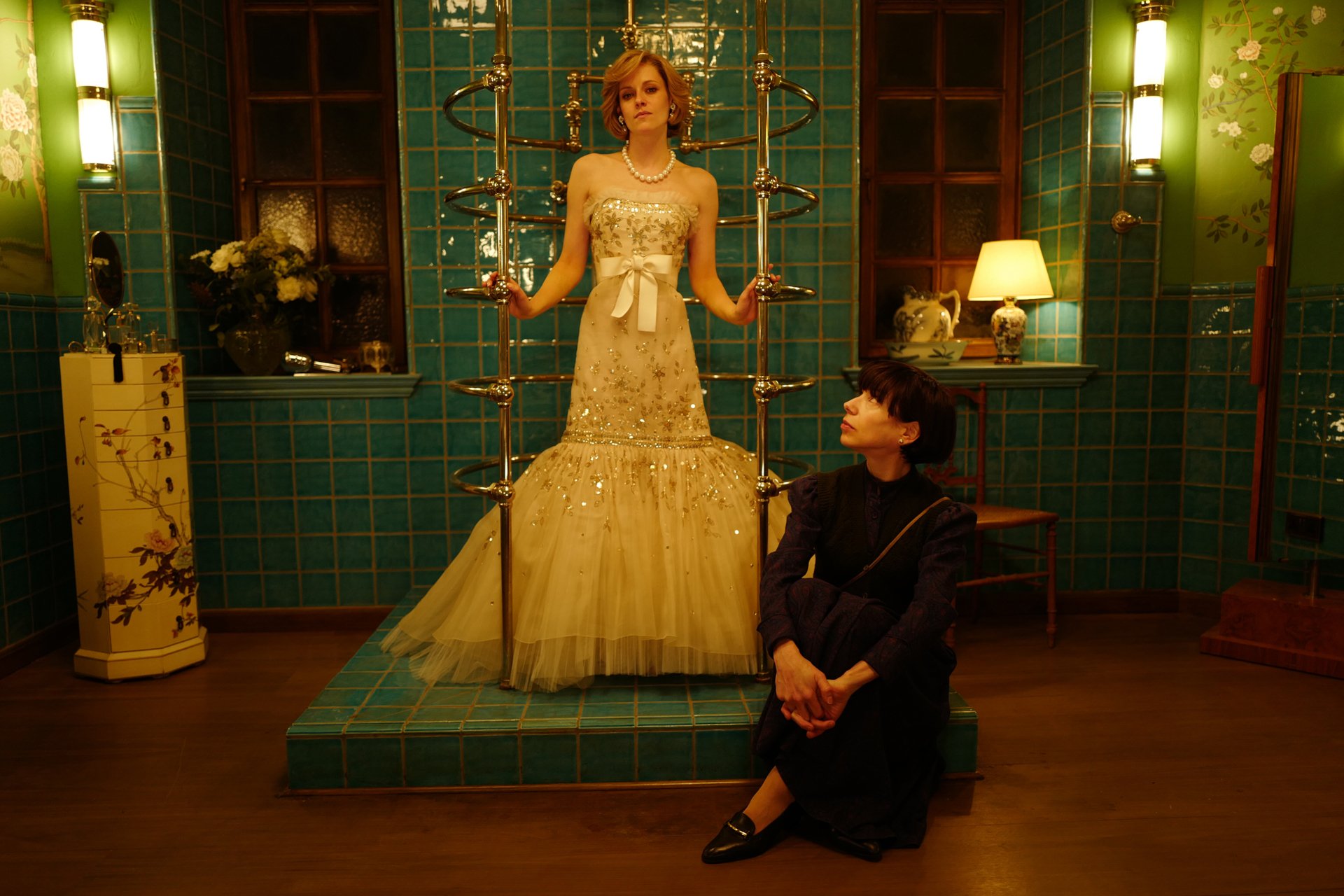 Download Kristen Stewart Movie Spencer HD Wallpaper