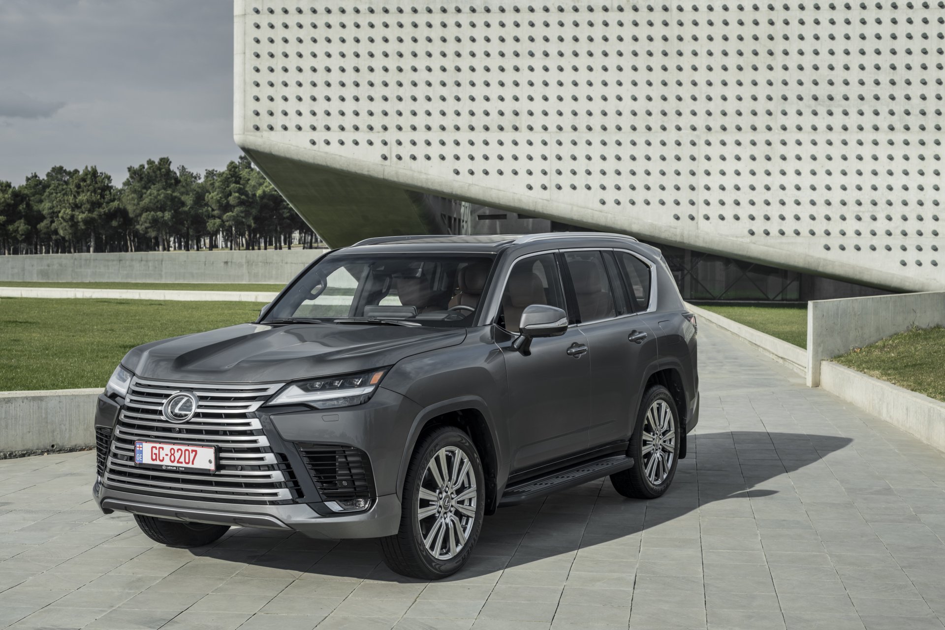 Download SUV Vehicle Lexus LX 600 4k Ultra HD Wallpaper