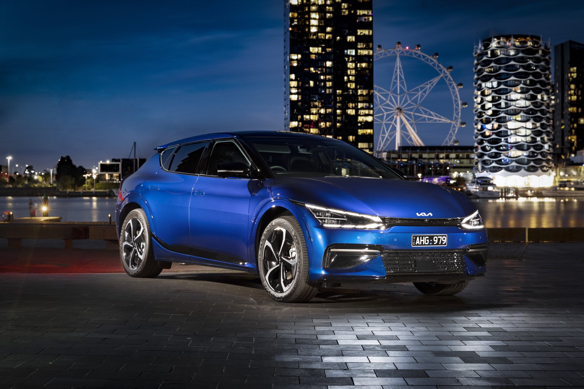 Download Electric Car SUV Vehicle Kia EV6 GT Line 4k Ultra HD Wallpaper