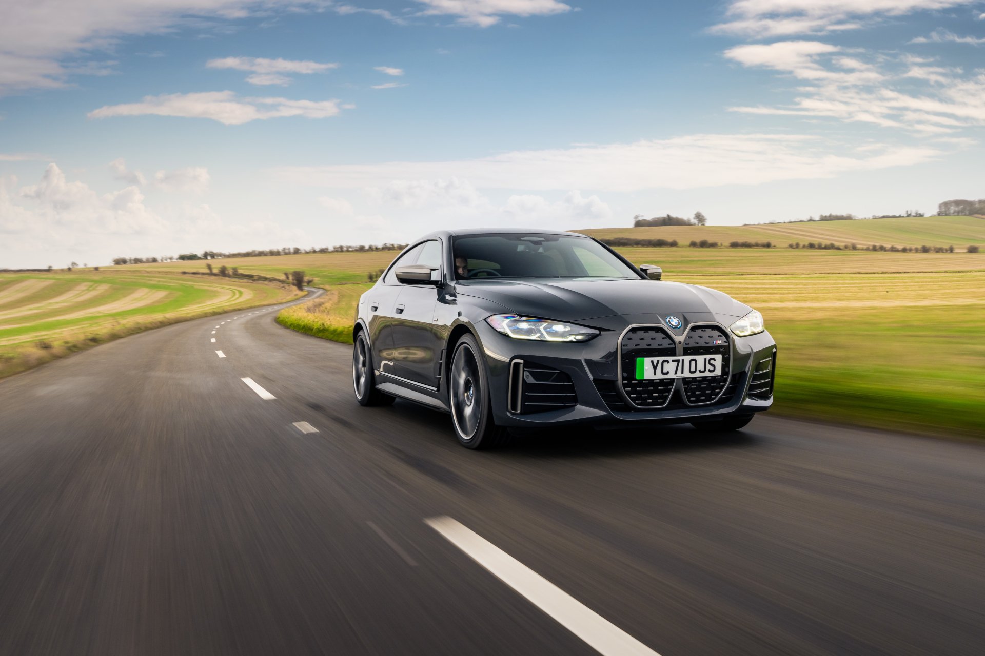 Download Vehicle BMW I4 M50 4k Ultra HD Wallpaper