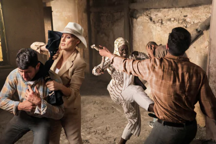 Lupita Nyong'o Diane Kruger movie The 355 HD Desktop Wallpaper | Background Image