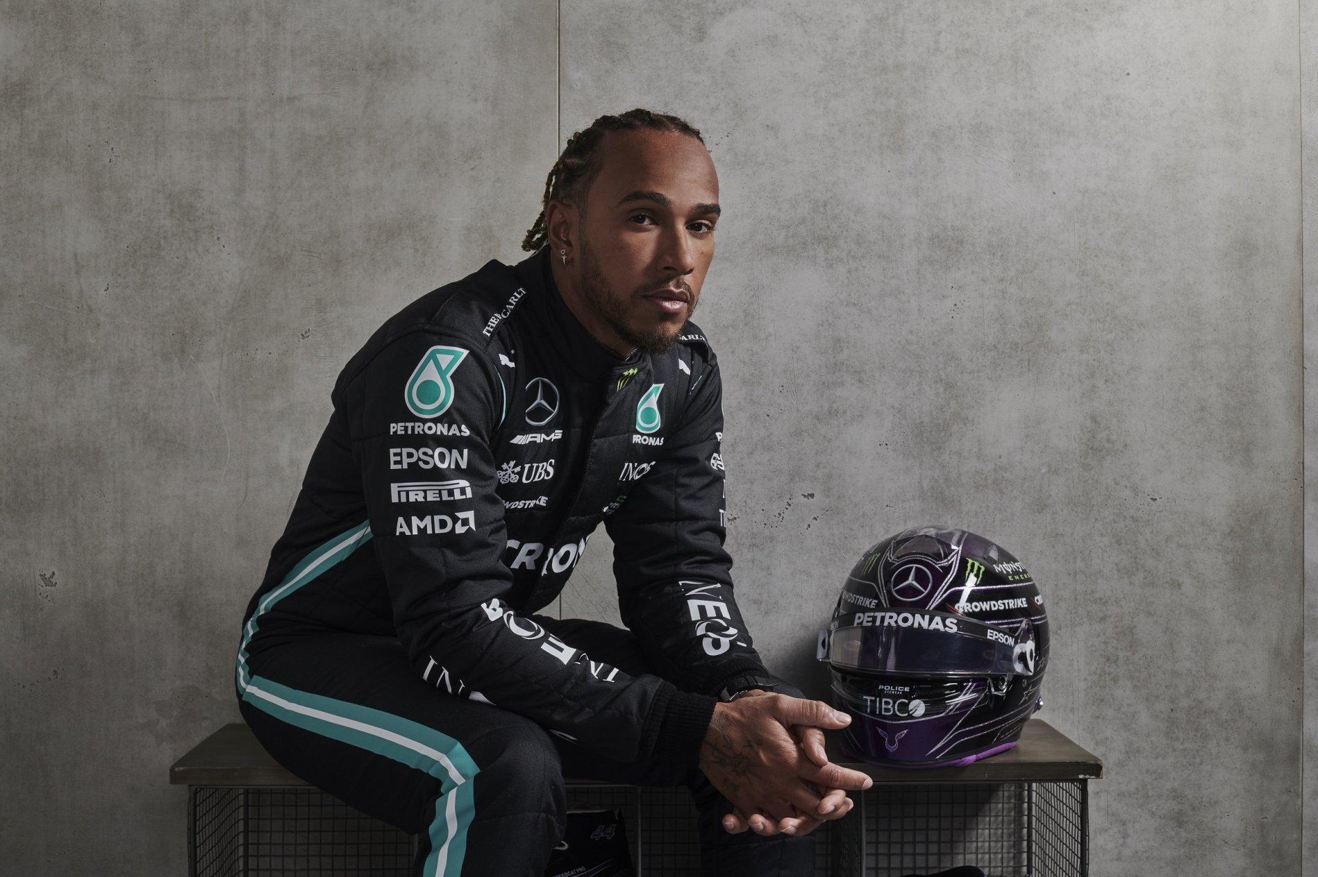 Download Lewis Hamilton Sports HD Wallpaper