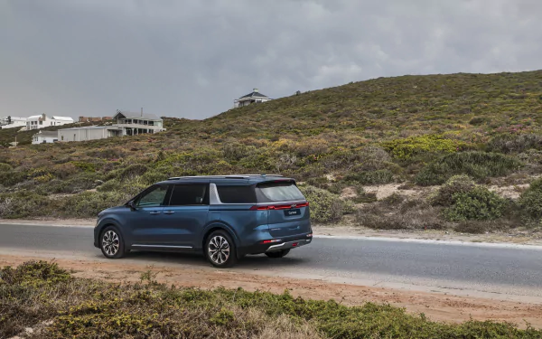 SUV vehicle Kia Carnival HD Desktop Wallpaper | Background Image