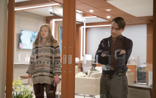 Sarah Snook TV Show Succession HD Desktop Wallpaper | Background Image