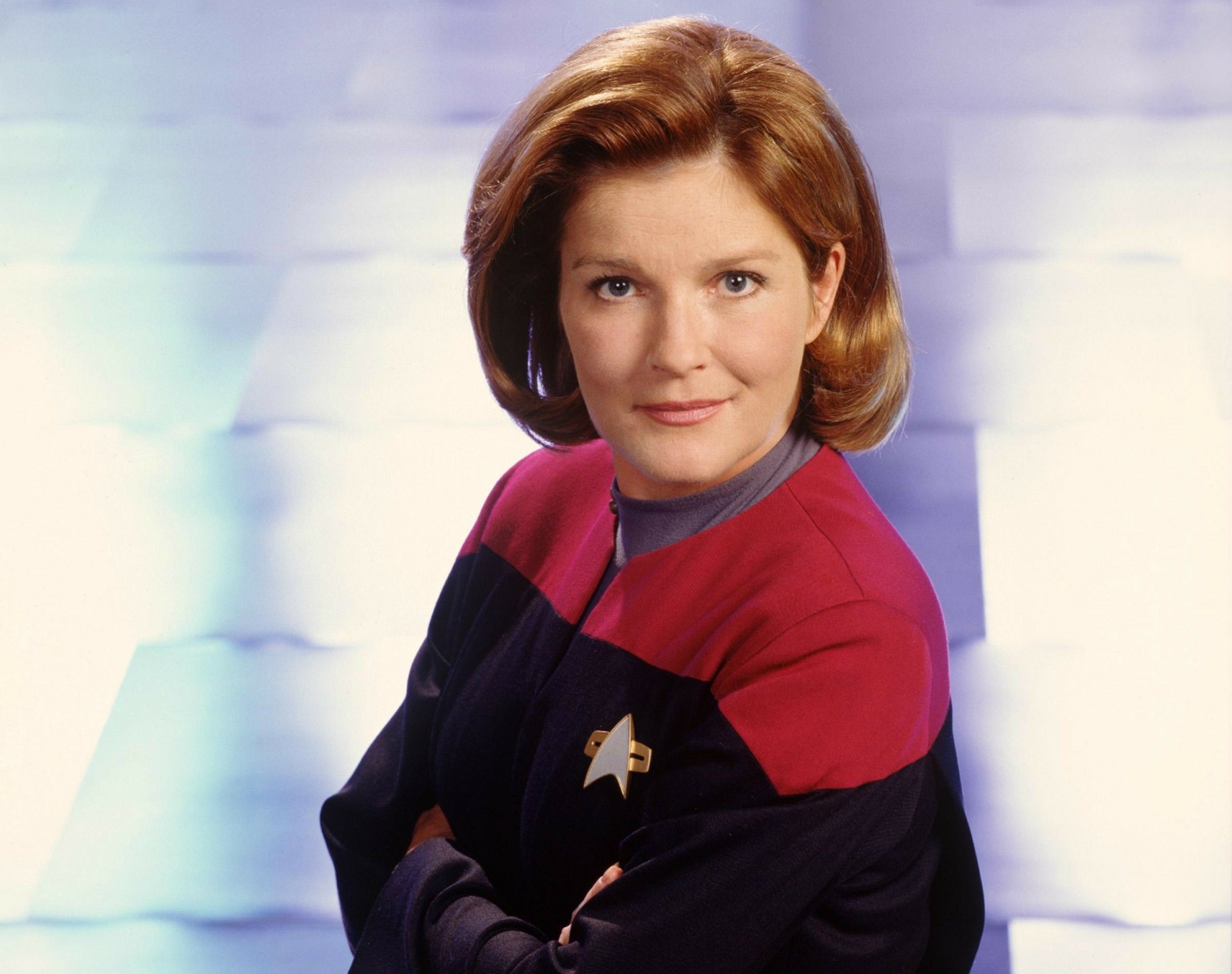 Download Kate Mulgrew Kathryn Janeway TV Show Star Trek: Voyager HD ...