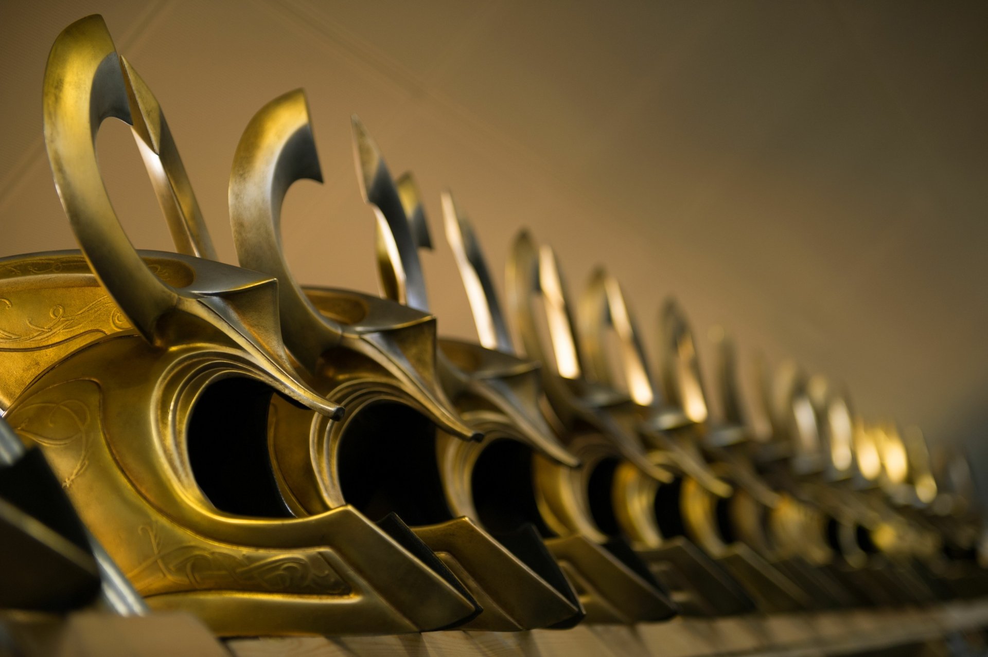 Download Helmet Movie Thor: The Dark World 4k Ultra HD Wallpaper