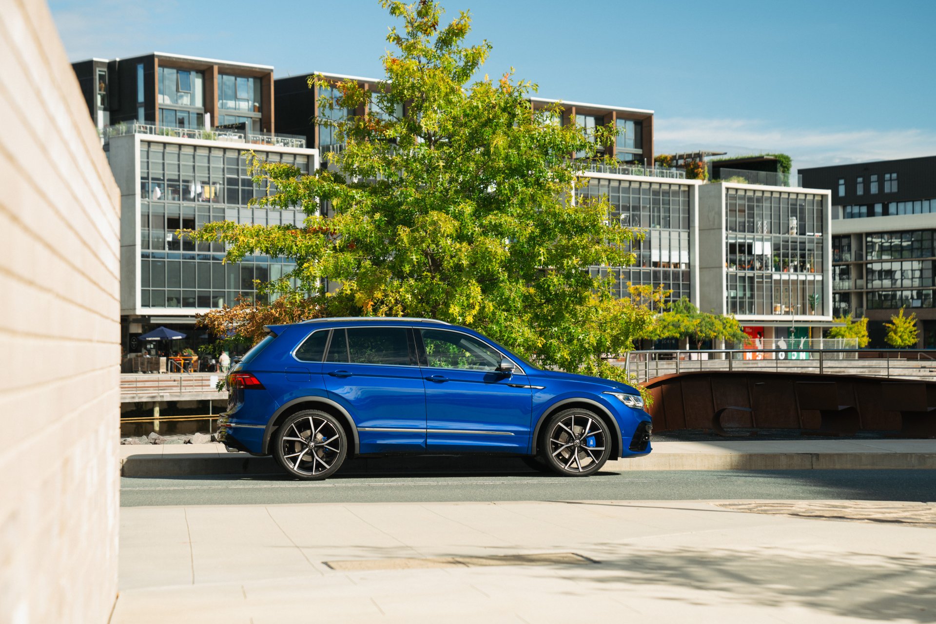 Download Vehicle Volkswagen Tiguan R 4k Ultra HD Wallpaper