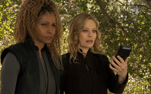 Seven of Nine Rafaella (Star Trek) Michelle Hurd Jeri Ryan TV Show Star Trek: Picard HD Desktop Wallpaper | Background Image