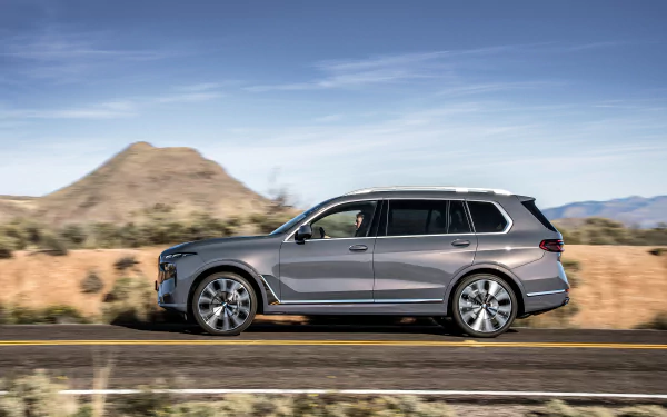 vehicle BMW X7 HD Desktop Wallpaper | Background Image
