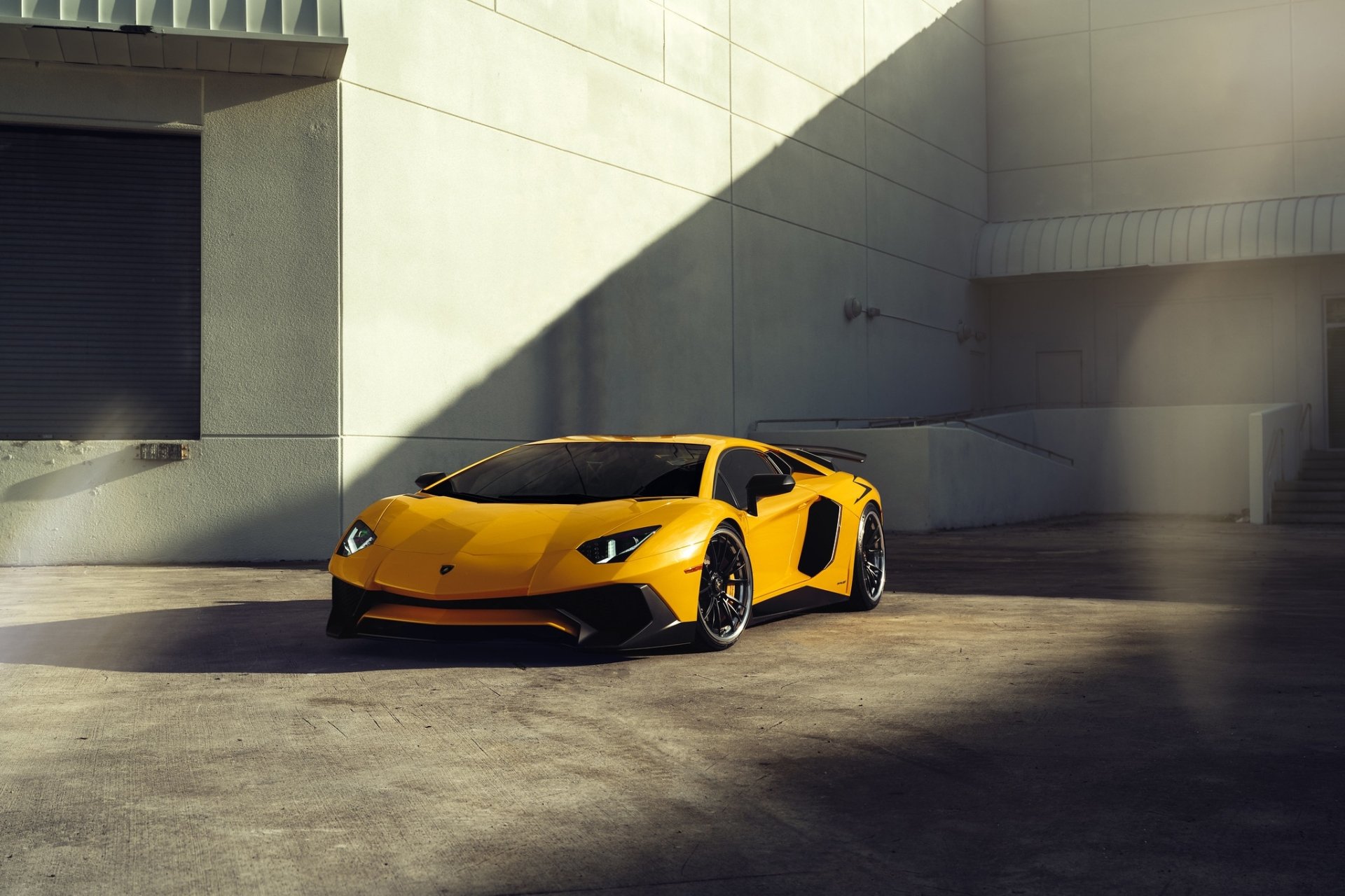 Download Vehicle Lamborghini Aventador SV HD Wallpaper, image size:1920x1280