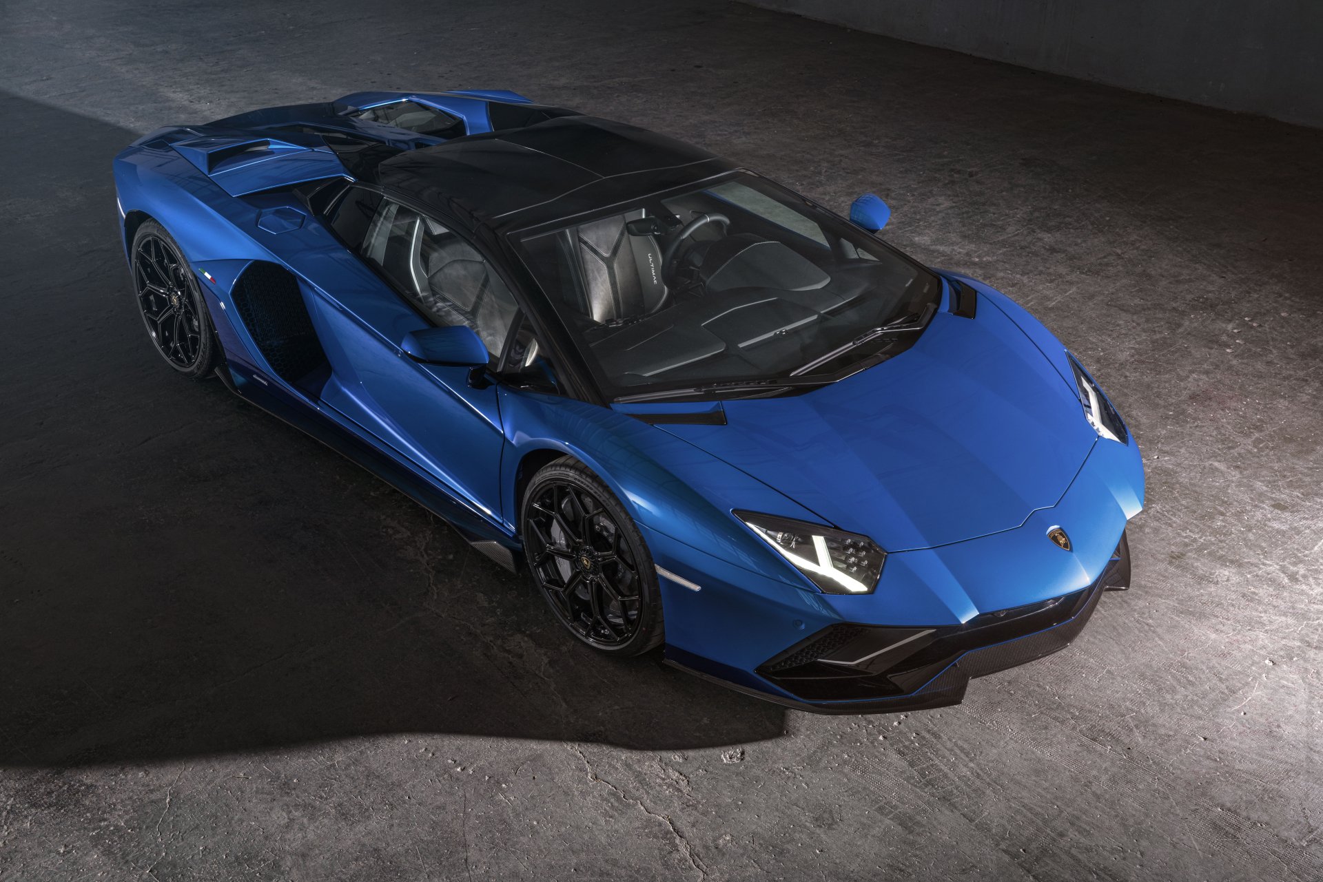 Download Vehicle Lamborghini Aventador LP 780-4 Ultimae 8k Ultra HD Wallpaper