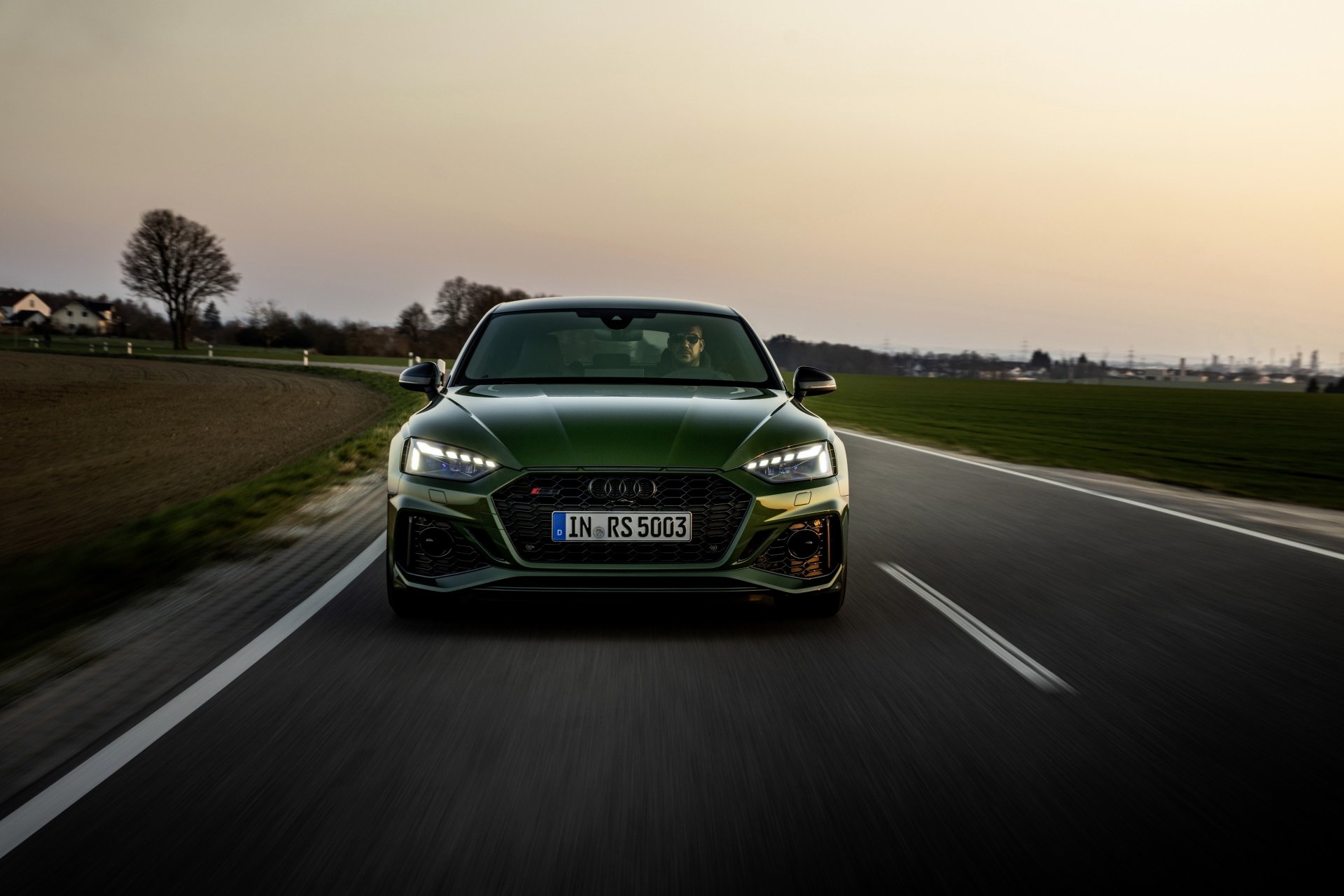 Download Vehicle Audi RS5 4k Ultra HD Wallpaper