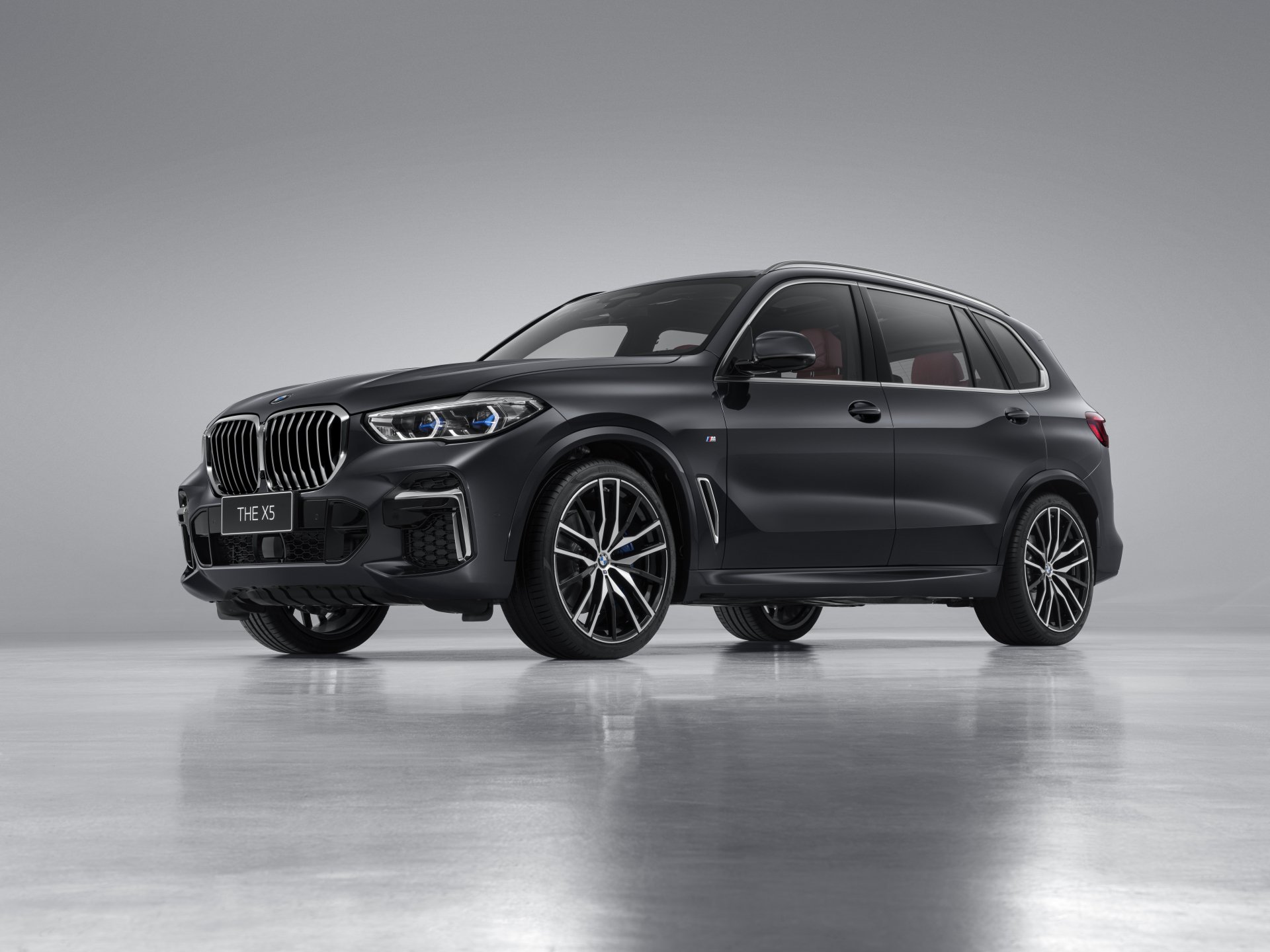 Download Vehicle BMW X5 8k Ultra HD Wallpaper