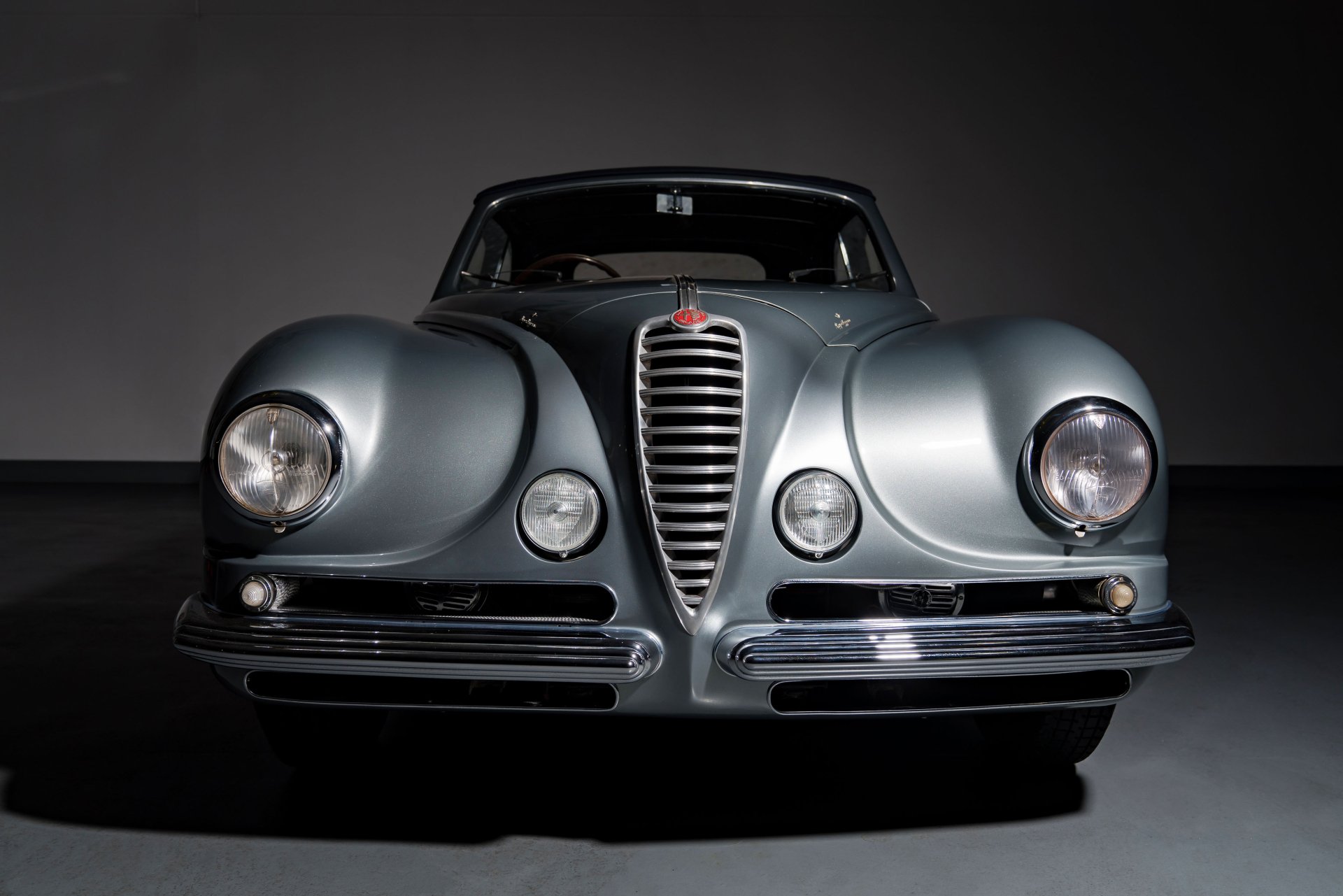 Download Vehicle Alfa Romeo 6C 2500 4k Ultra HD Wallpaper