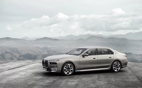 vehicle BMW i7 xDrive60 HD Desktop Wallpaper | Background Image