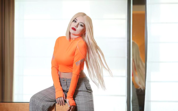 music Ava Max HD Desktop Wallpaper | Background Image