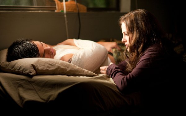 Movie The Twilight Saga: Eclipse Twilight Jacob Black Taylor Lautner Kristen Stewart Bella Swan HD Wallpaper | Background Image