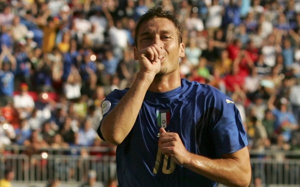 Sports Francesco Totti Soccer Player Italy National Football Team HD Wallpaper | Background Image