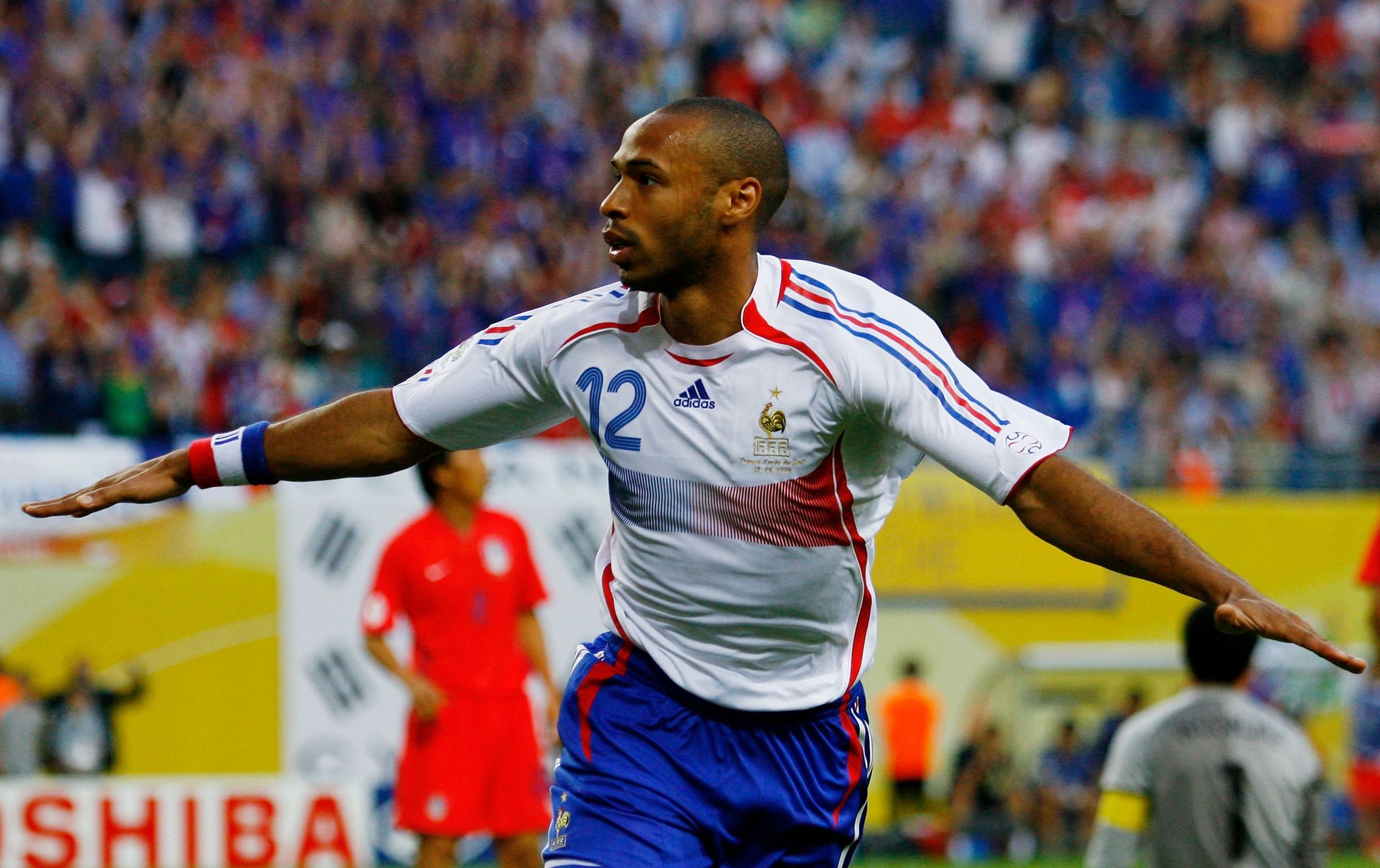 Thierry Henry photo 4 of 8 pics, wallpaper - photo #447973 - ThePlace2