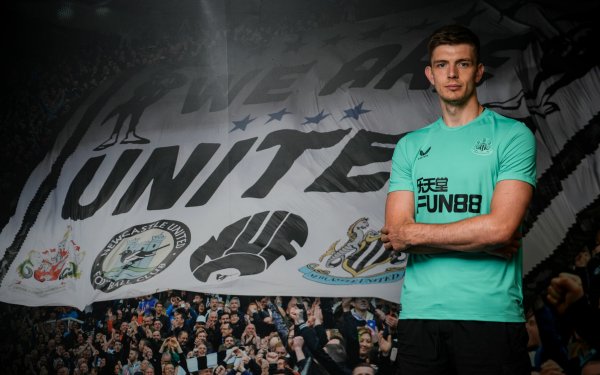 Sports Nick Pope Soccer Player Newcastle United F.C. HD Wallpaper | Background Image