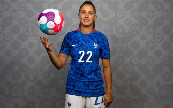 Sports Ève Périsset Soccer Player France Women's National Football Team HD Wallpaper | Background Image
