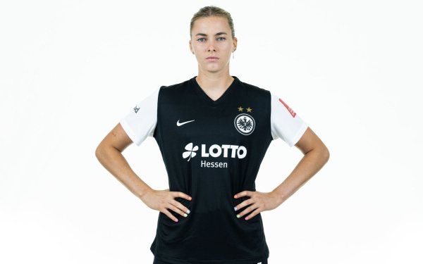 Sports Laura Freigang Soccer Player German Blonde Eintracht Frankfurt HD Wallpaper | Background Image