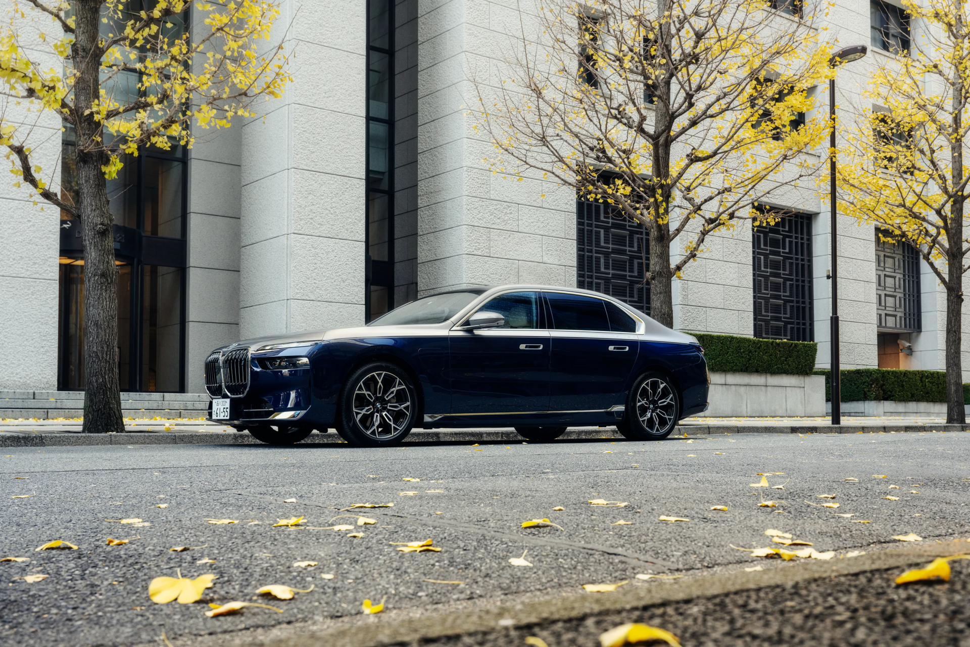 Download Vehicle BMW I7 XDrive60 4k Ultra HD Wallpaper