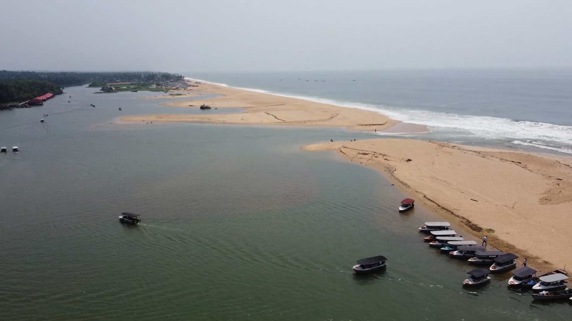 Trivandrum Backwaters by jethiya
