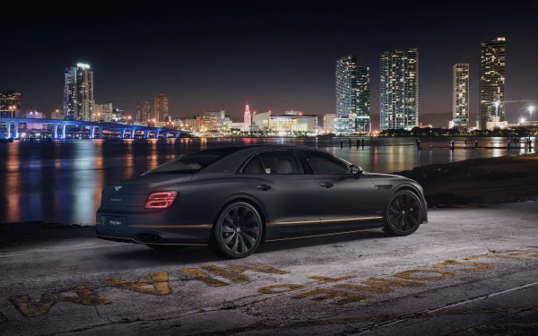 Bentley Flying Spur Hybrid &quot;The Surgeon&quot;