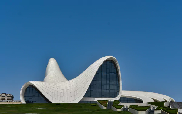  Heydar Aliyev Center
