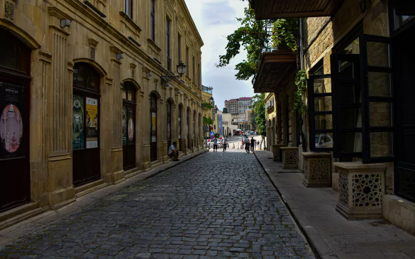  Old Baku Streets