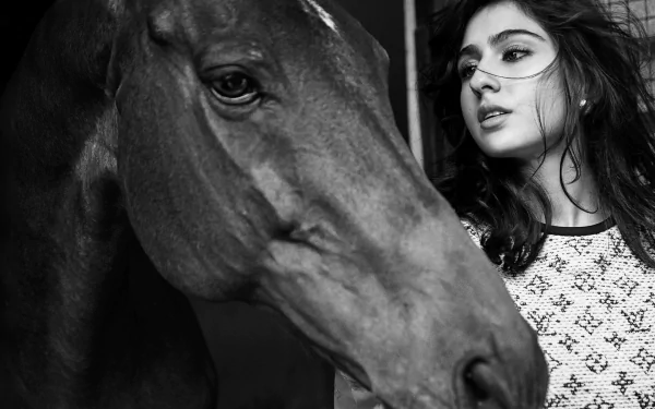 Black & White Celebrity Sara Ali Khan HD Desktop Wallpaper | Background Image