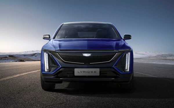  Cadillac Lyriq Sport
