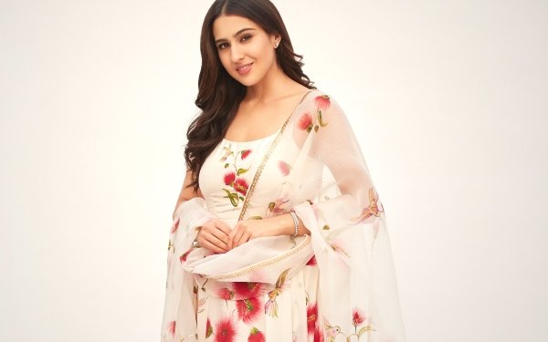 Celebrity Sara Ali Khan HD Wallpaper | Background Image