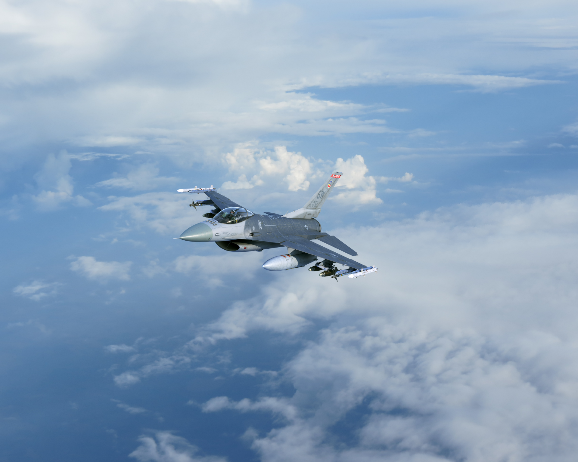 Download General Dynamics F-16 Fighting Falcon Military 4k Ultra HD Wallpaper