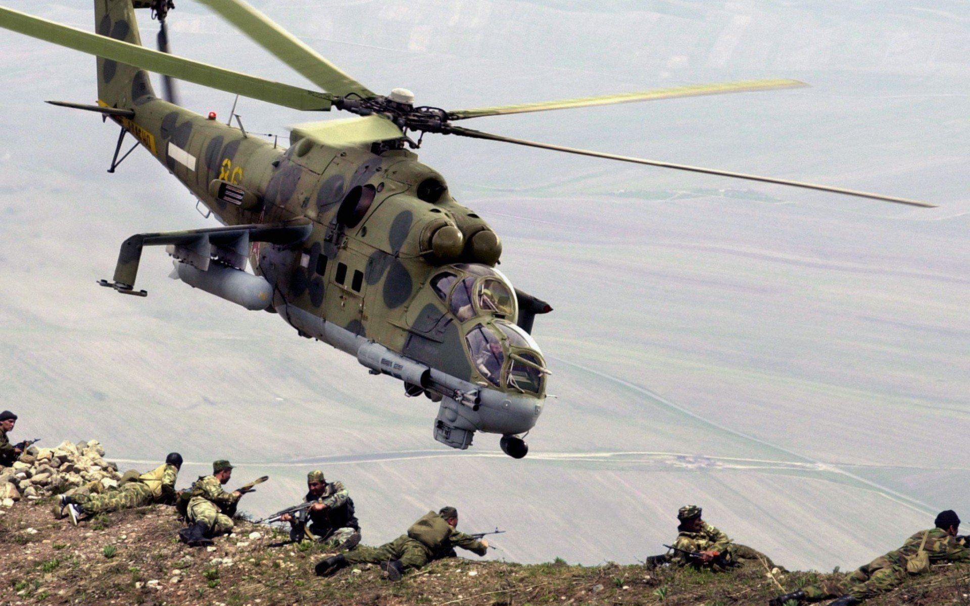 Resultado de imagem para Mil Mi-24
